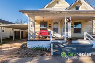 N Jefferson Duplex - Photo 1 of 1