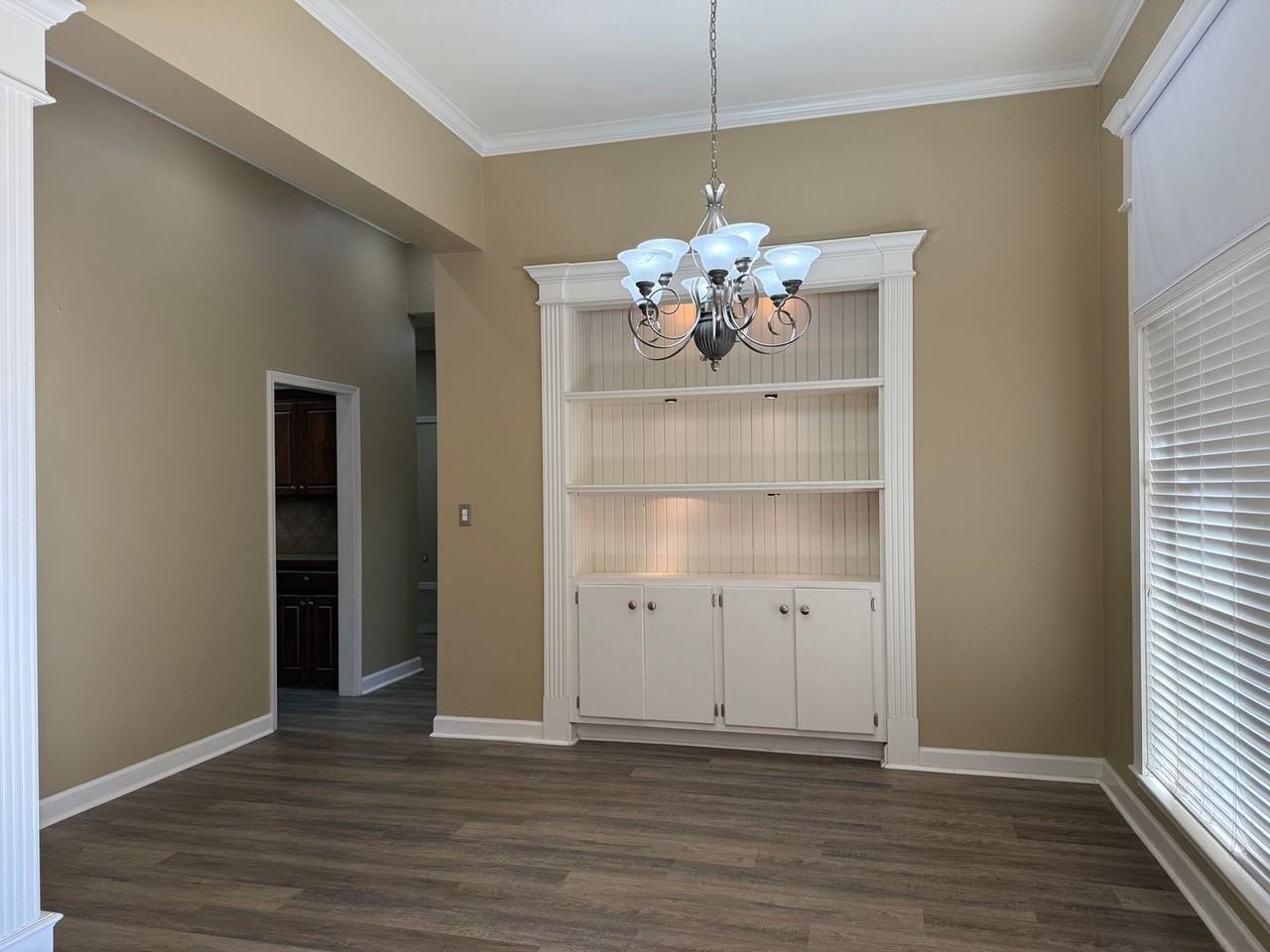 111 Southwind Cv - Photo 3 of 24