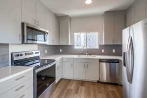 featured image of 4135 Illinois St