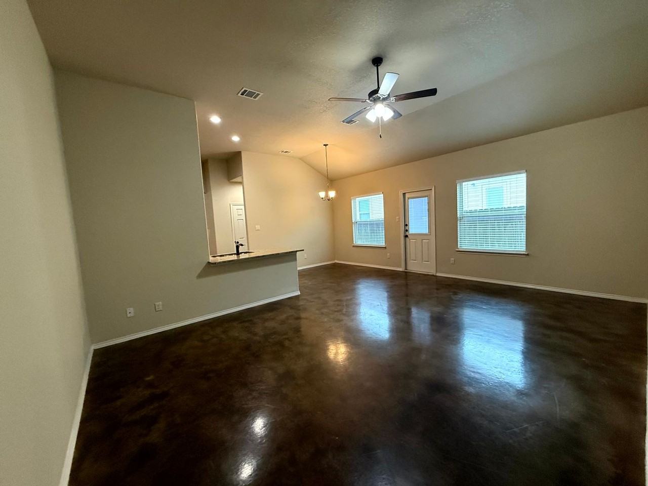 228 Ragsdale Way - Photo 3 of 19