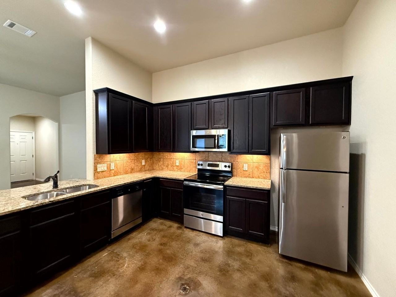 228 Ragsdale Way - Photo 6 of 19