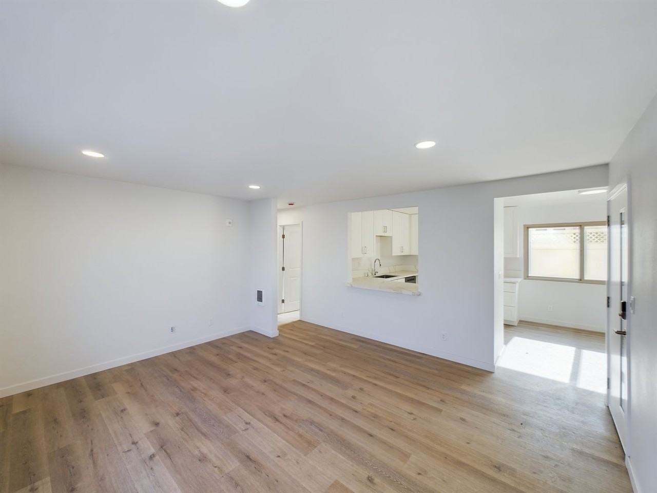 Seaside Commons - Photo 7 of 50