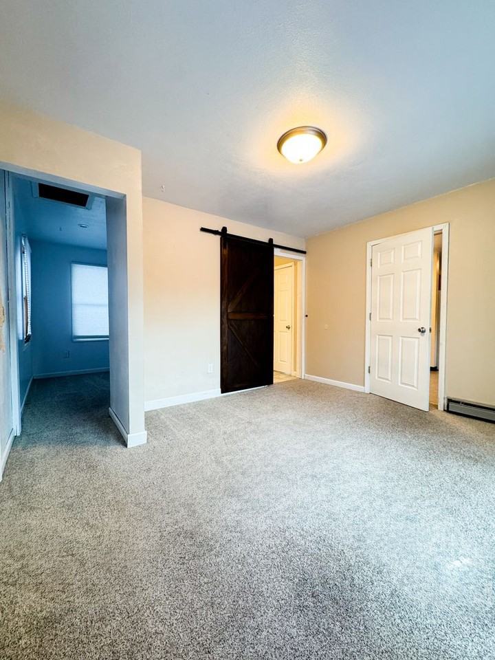 2018 Coolidge Ct - Photo 6 of 17