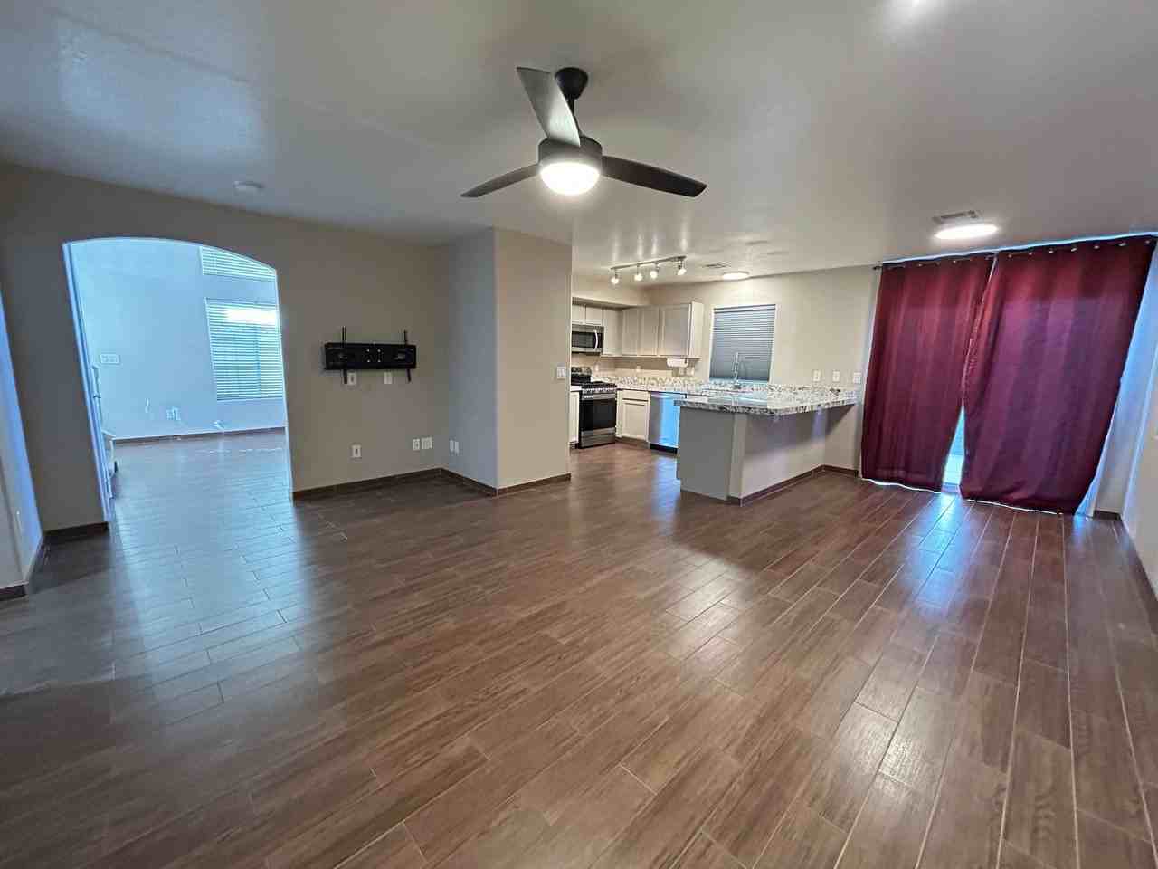 7300 Casa Solar Ct - Photo 7 of 26