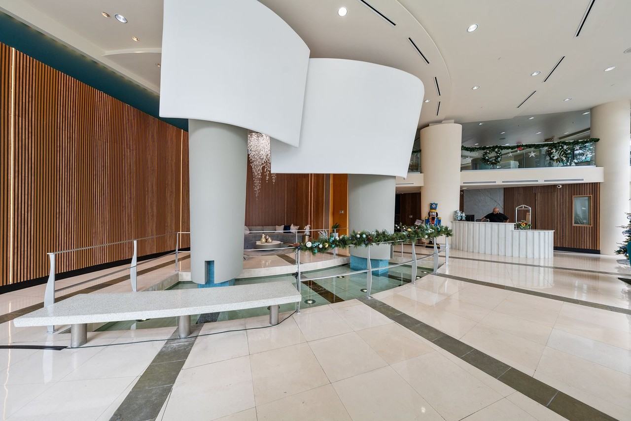 233 E Central Blvd #614 - Photo 2 of 48