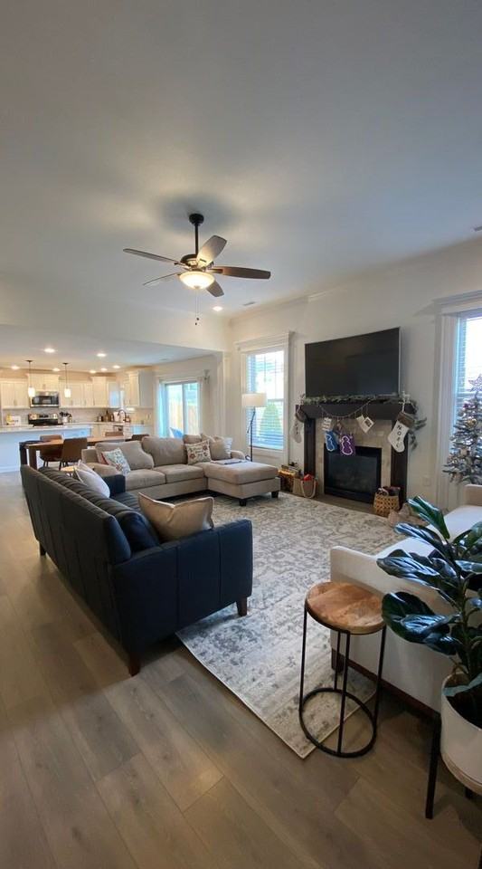 3607 Yellowwood Dr - Photo 3 of 16