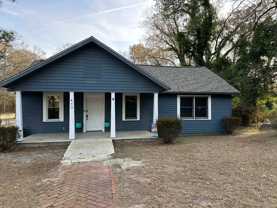 413 Country Club Dr - Photo 1 of 1