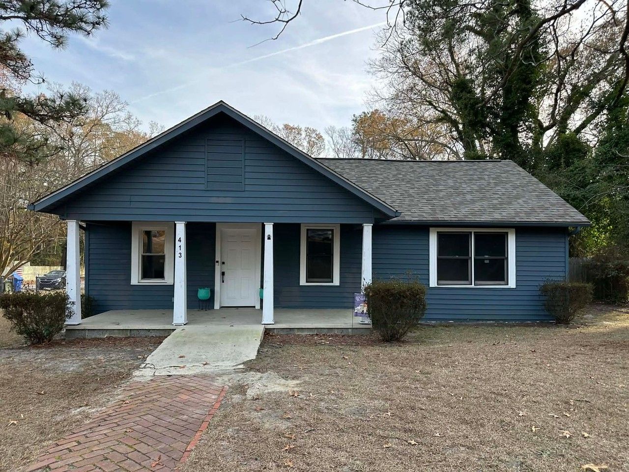 413 Country Club Dr - Photo 2 of 24
