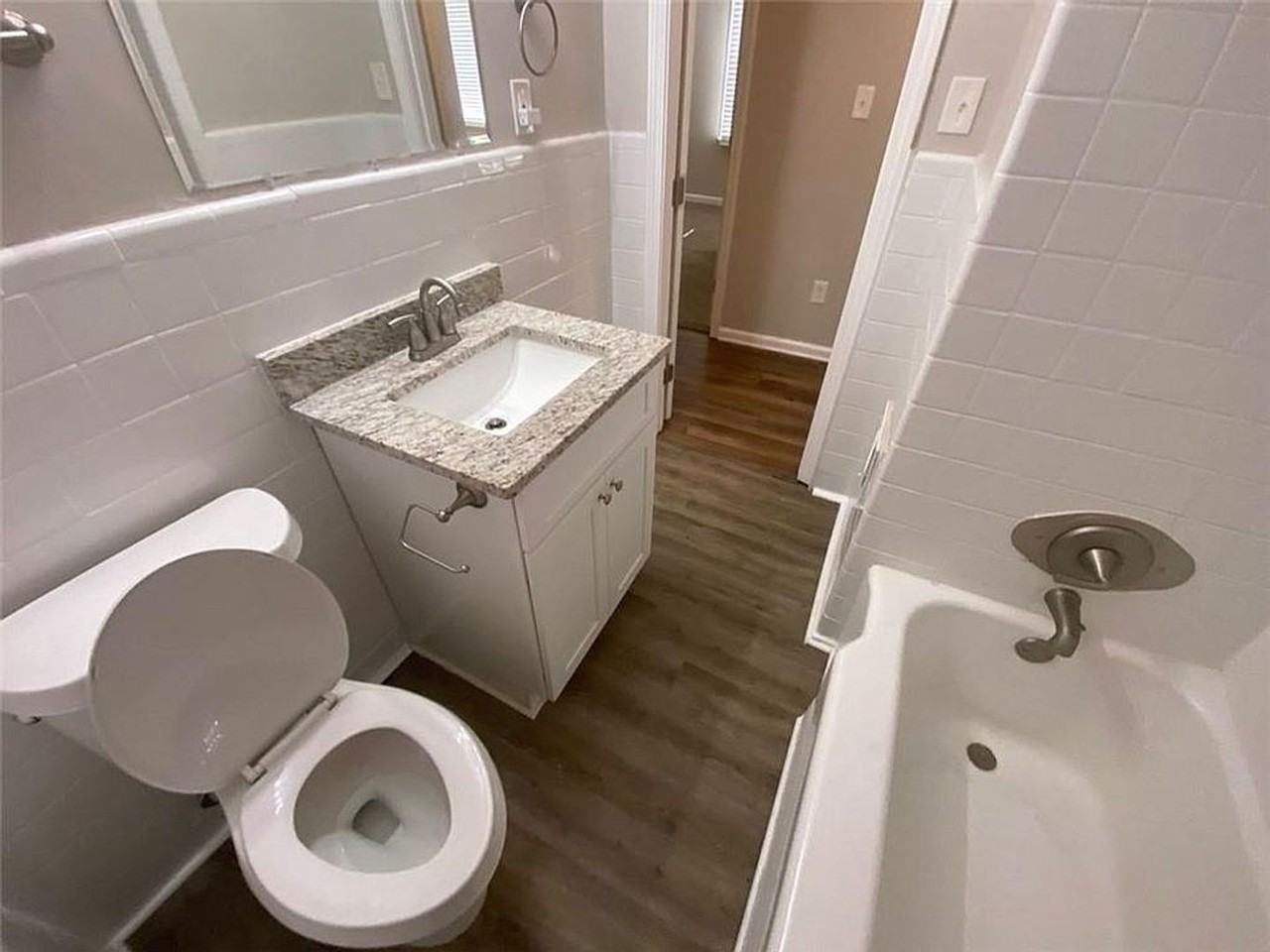 2490 Brentwood Rd - Photo 6 of 13