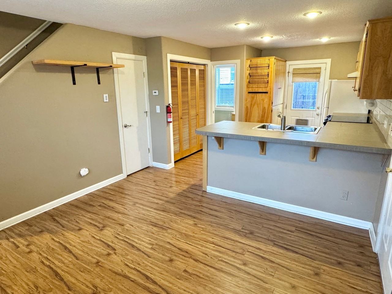 321 N Mason St - Photo 3 of 29