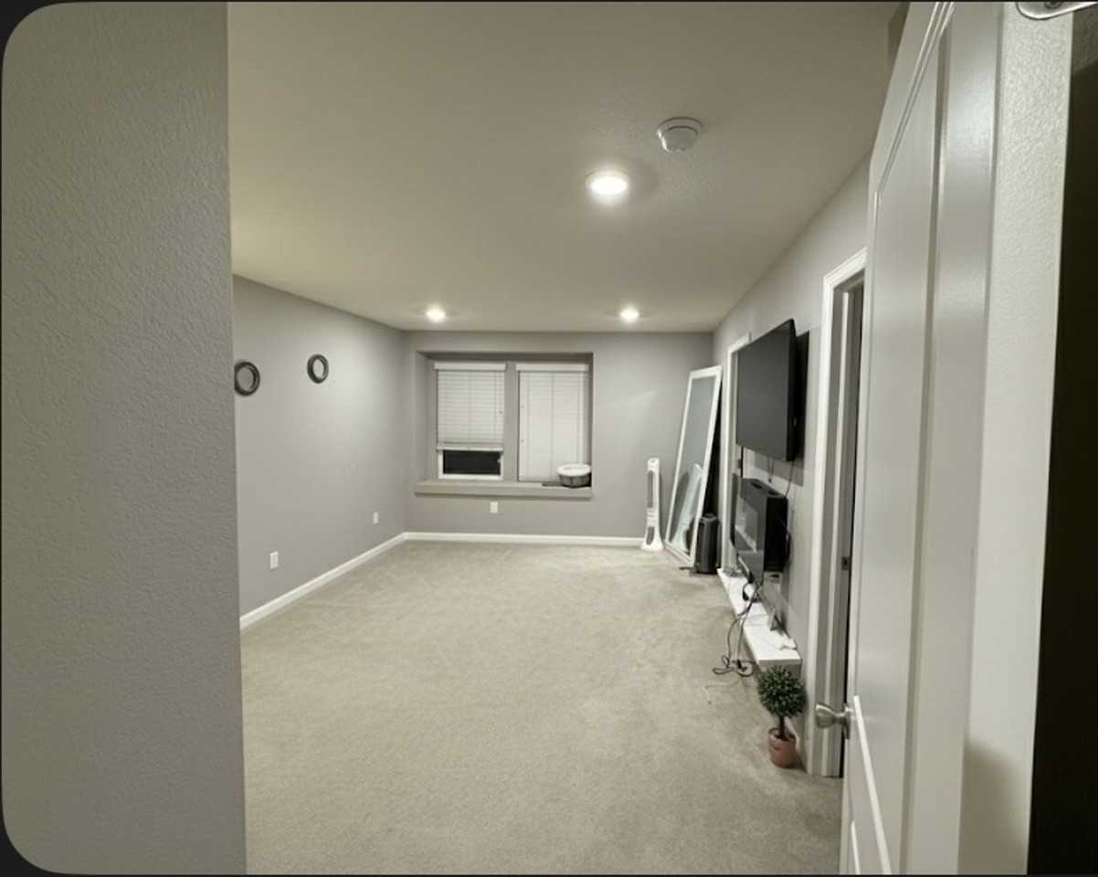 21932 E Radcliff Cir - Photo 6 of 18