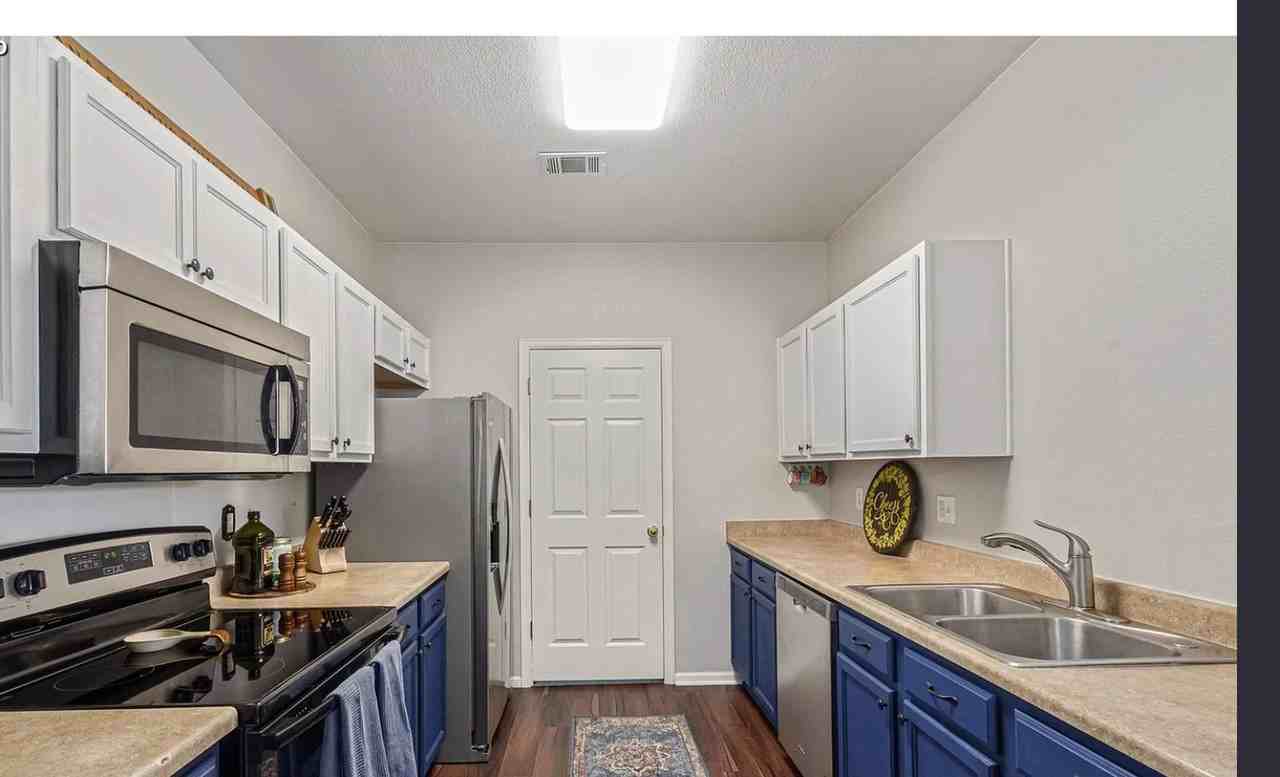 4451 S Ammons St - Photo 2 of 14