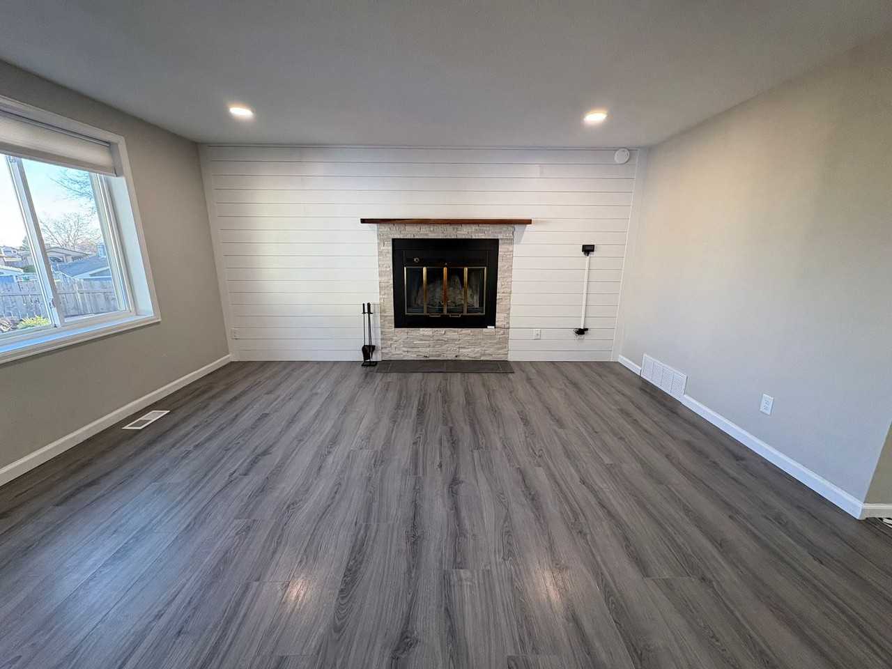 2435 Piros Dr - Photo 2 of 30