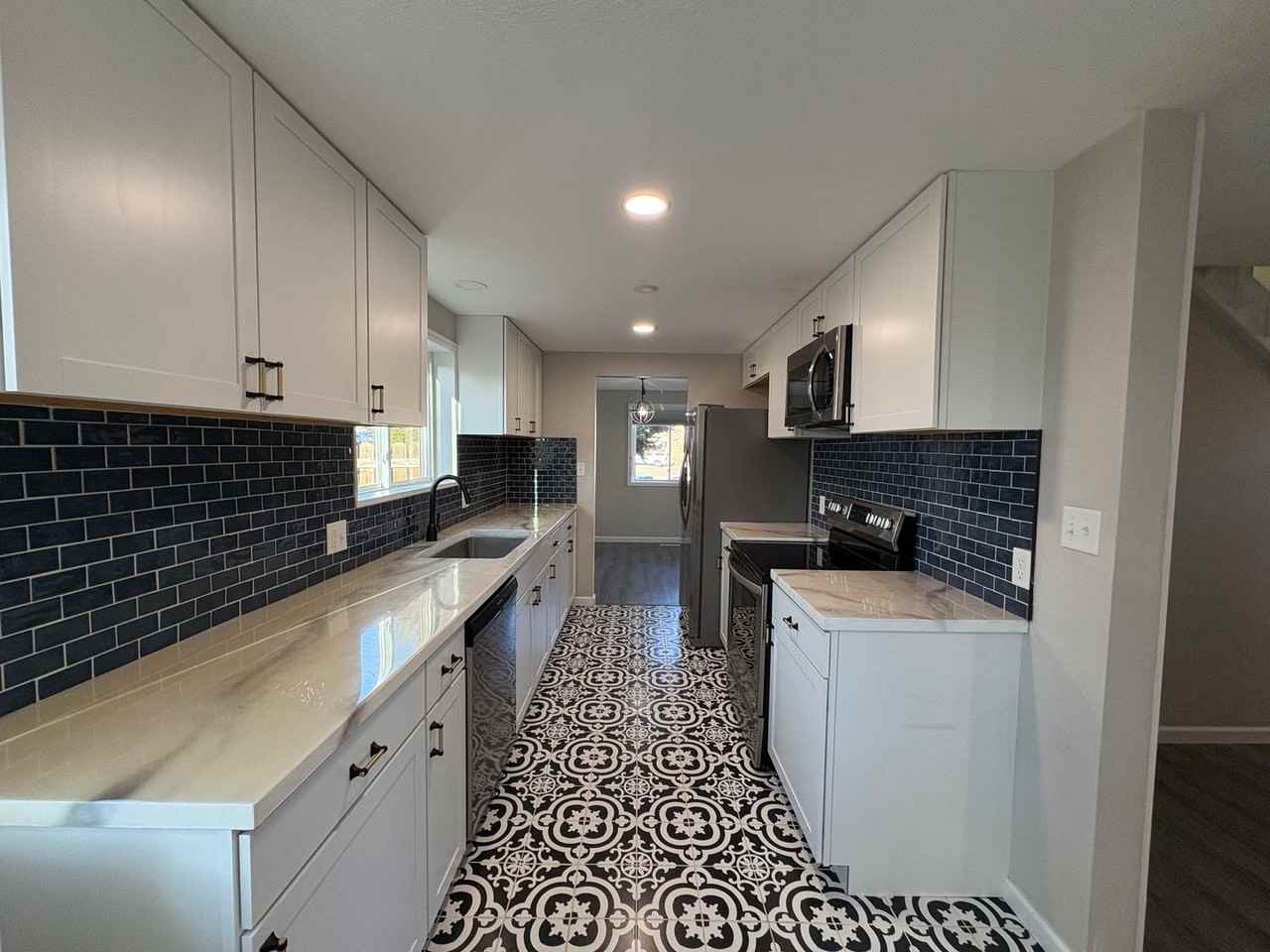 2435 Piros Dr - Photo 4 of 30