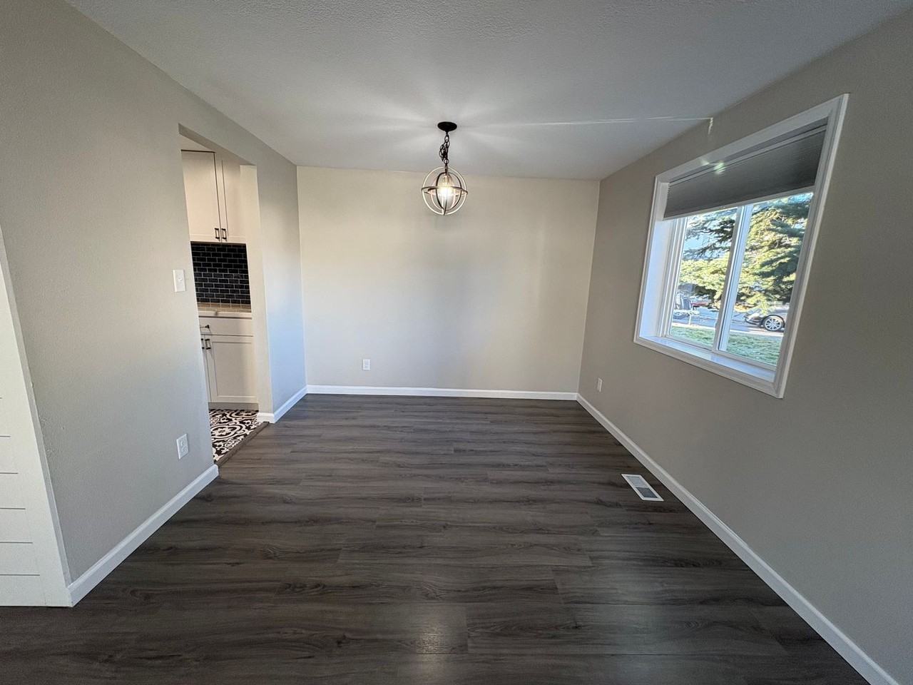 2435 Piros Dr - Photo 6 of 30