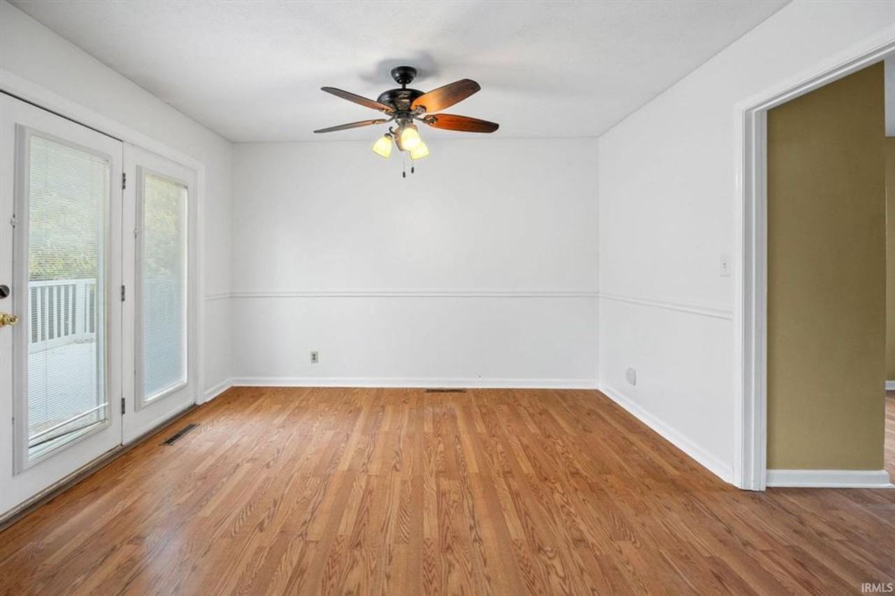 624 Kent Ave - Photo 5 of 31