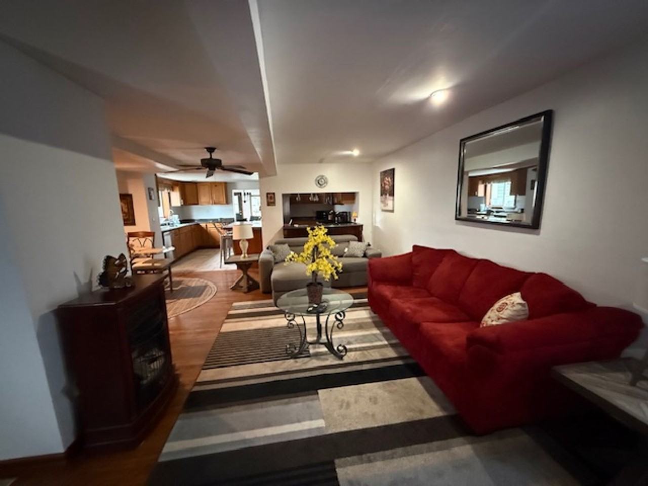 422 4th Ave - Photo 3 of 25