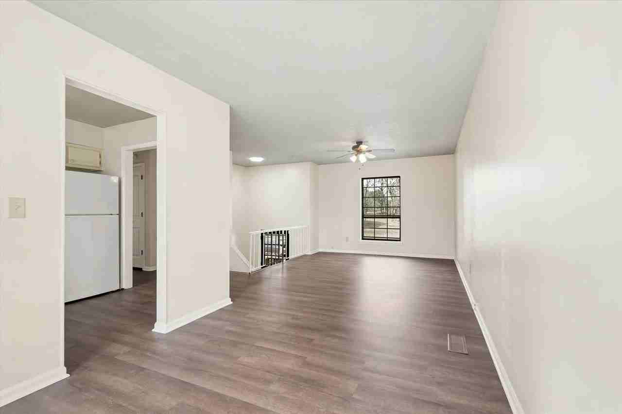 1304 Dupwe Dr - Photo 2 of 16