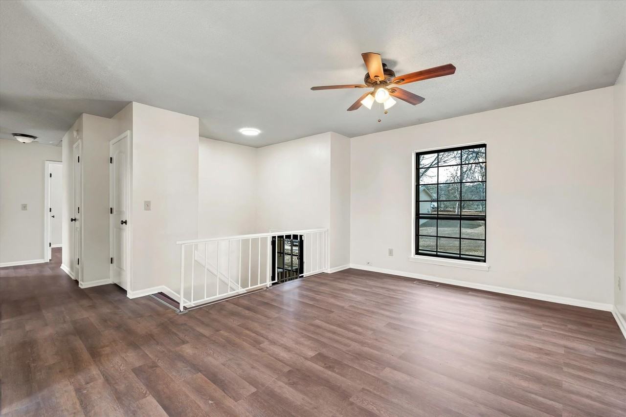 1304 Dupwe Dr - Photo 5 of 16