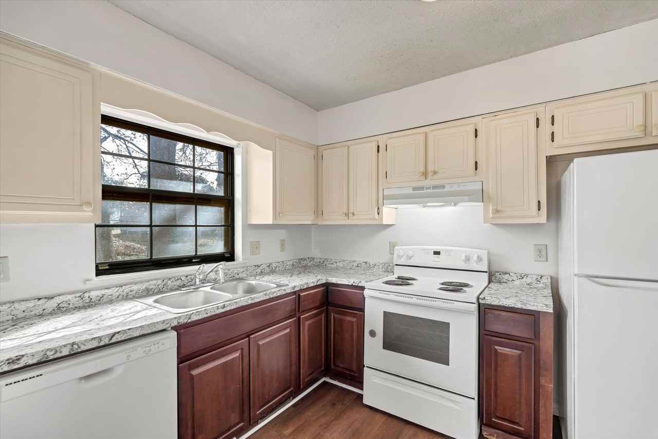 1304 Dupwe Dr - Photo 7 of 16