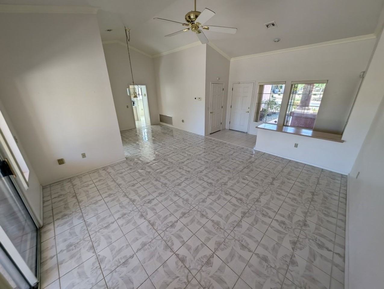 2504 Sunup Dr - Photo 2 of 27