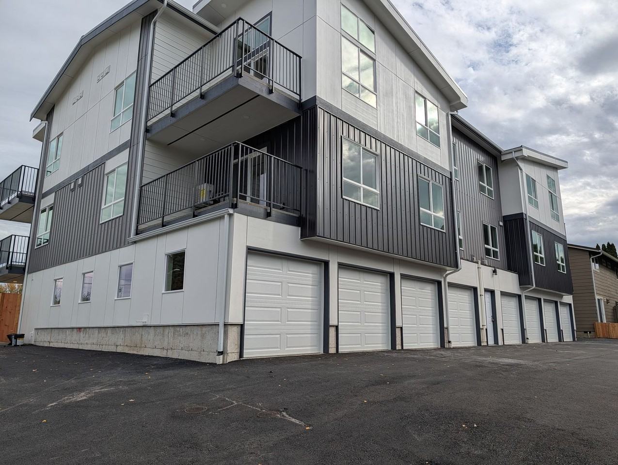 North 21st Street, 411 - Photo 3 of 22