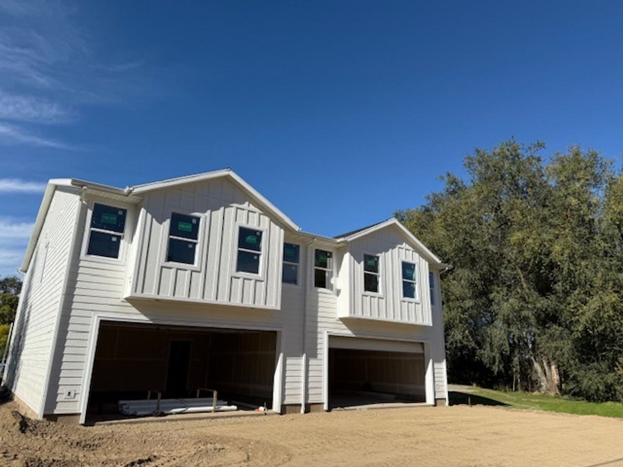 240 Dan St - Photo 5 of 21