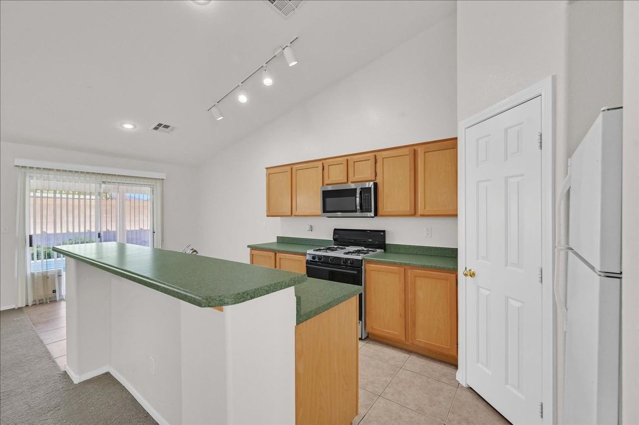 7504 Evening Falls Dr - Photo 6 of 24