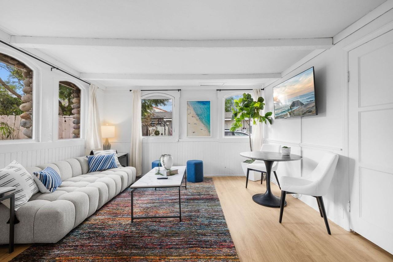 BONAIR-DUPLEX - Photo 2 of 50