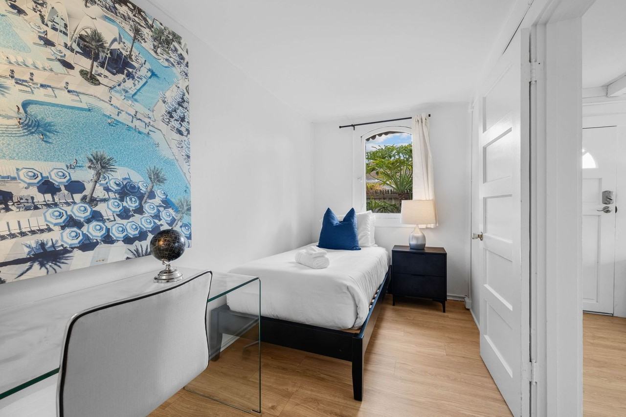 BONAIR-DUPLEX - Photo 7 of 50