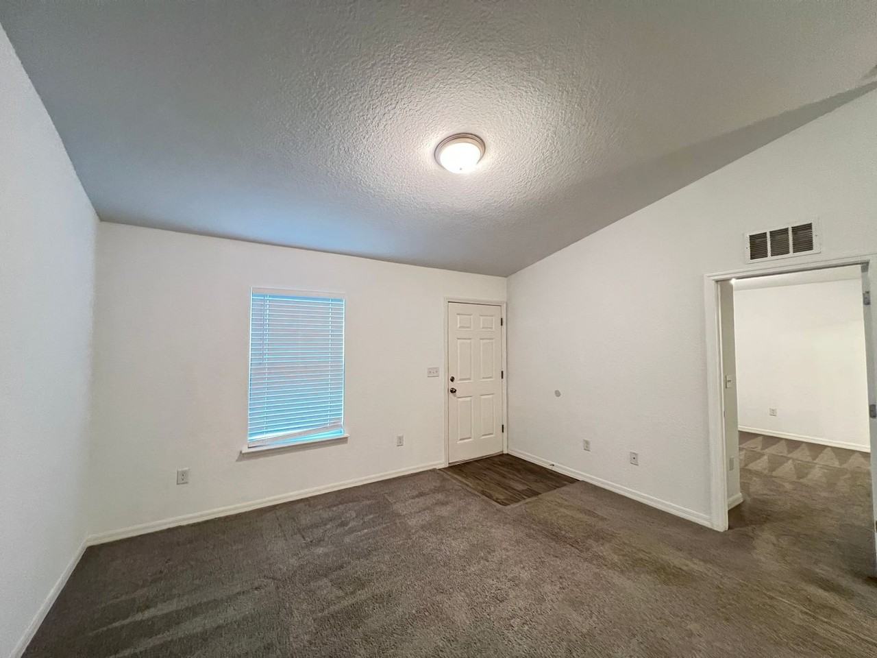 3152 Sw 151st Ave - Photo 3 of 15