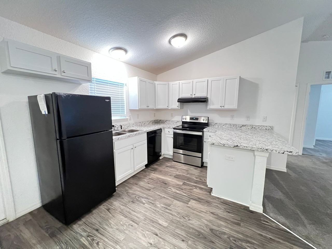 3152 Sw 151st Ave - Photo 5 of 15