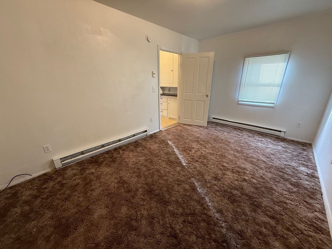 1743 S Jefferson St - Photo 6 of 7