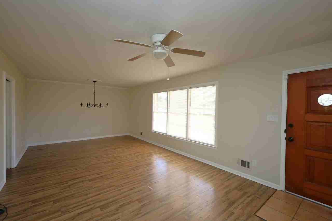 1200 Dellwood Dr - Photo 4 of 13