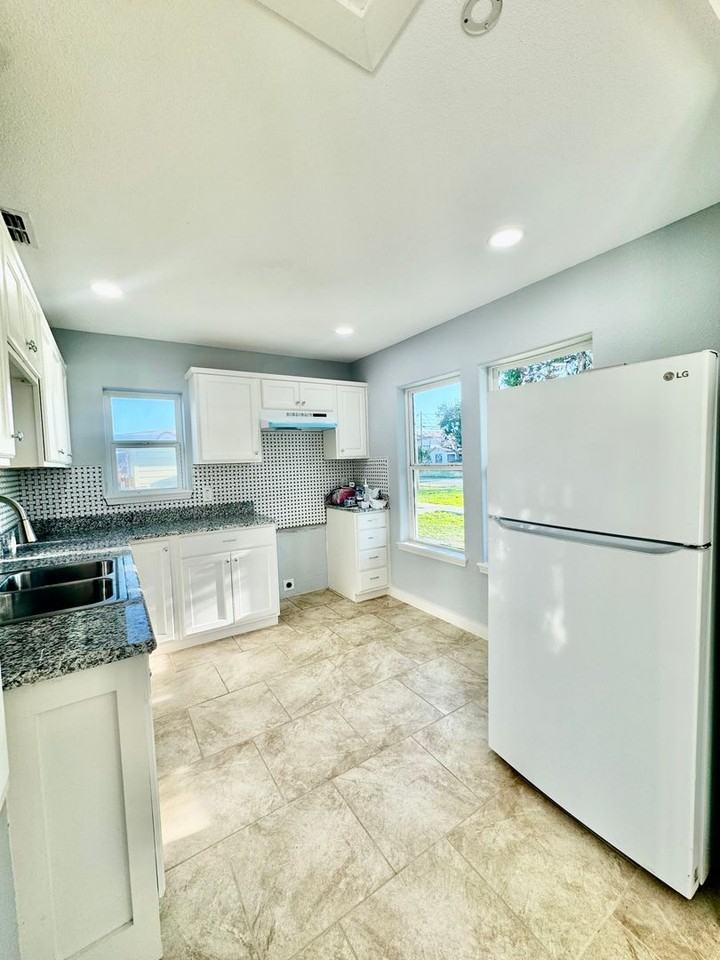 5421 Nelson Ln - Photo 5 of 14