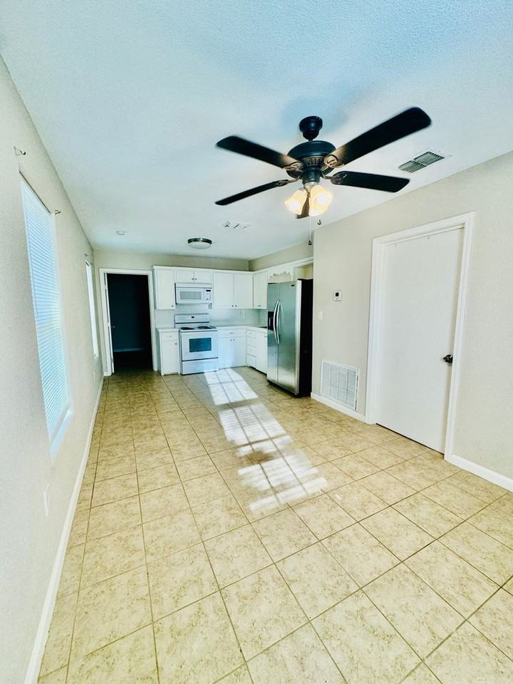 5417 Nelson Ln - Photo 3 of 12