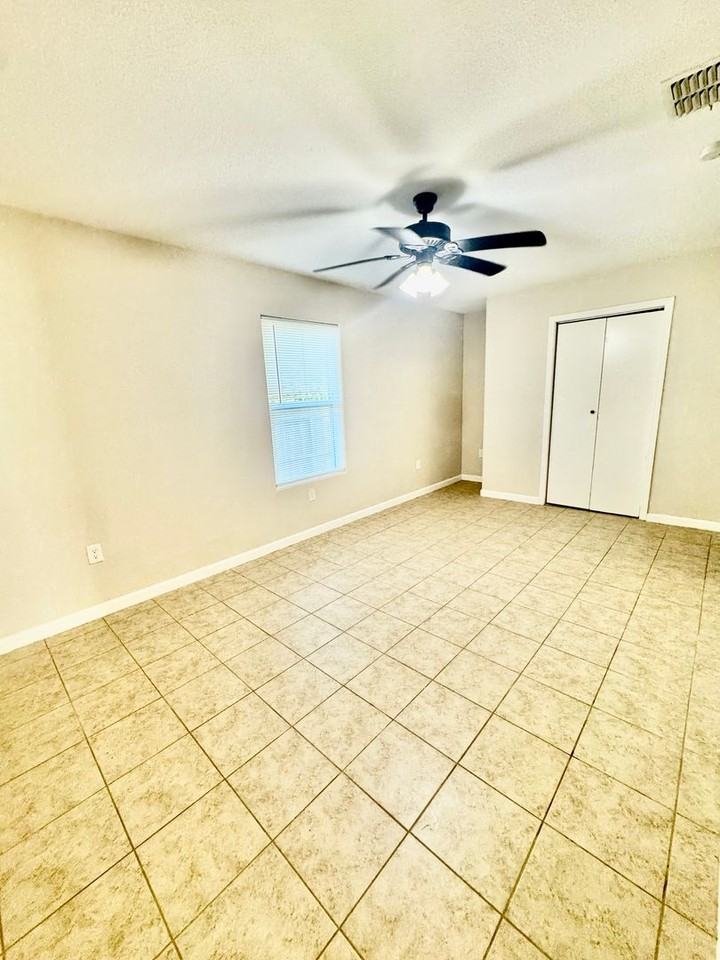 5417 Nelson Ln - Photo 4 of 12