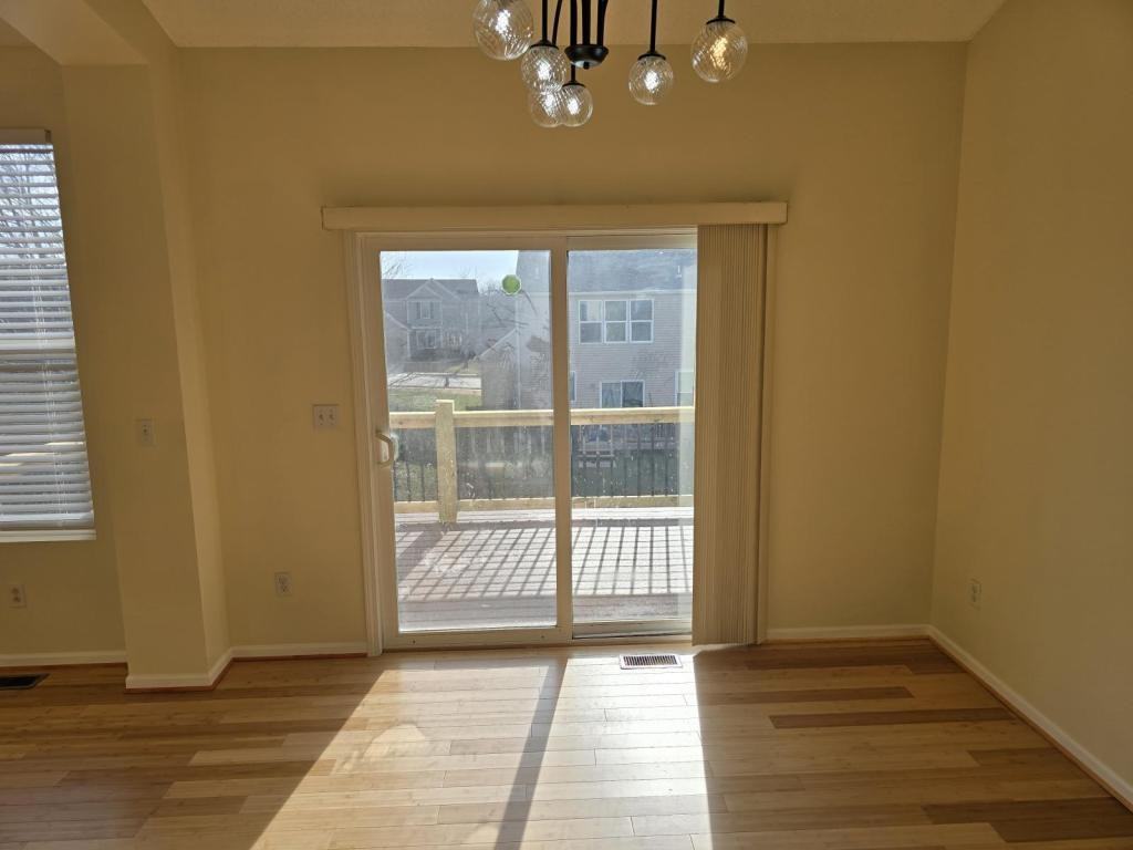 4909 Ne 78th St - Photo 5 of 22