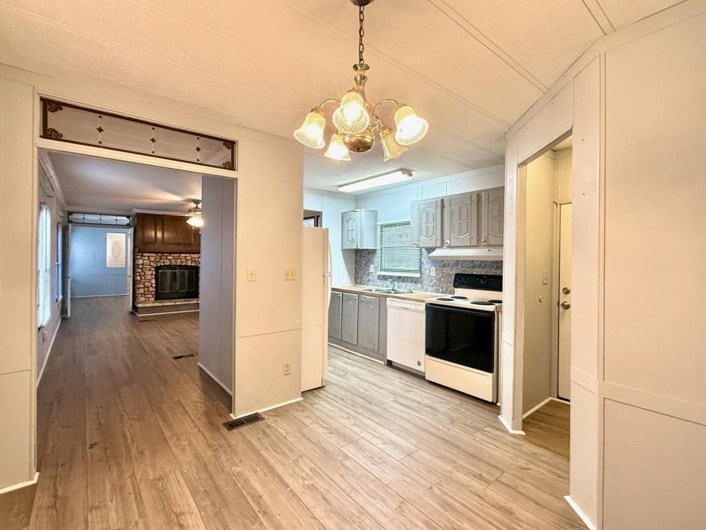 965 Weems Chapel Rd - Photo 6 of 21