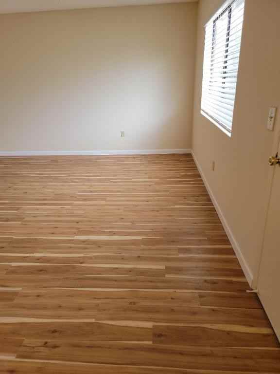 439 7th St - Photo 3 of 24