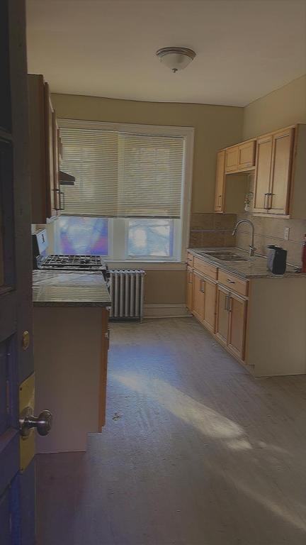 7759 S Kingston Ave - Photo 2 of 16