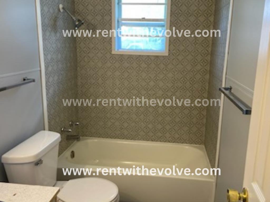 225 S Angle St - Photo 2 of 9