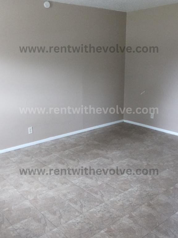 205 S 2nd St - Photo 6 of 6