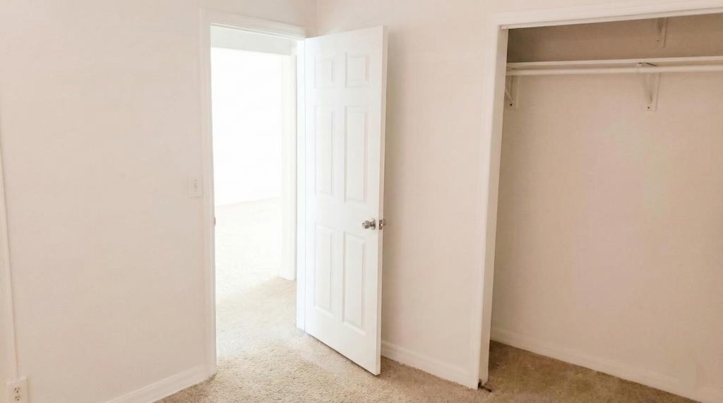 1600 Center St #B11 - Photo 6 of 12