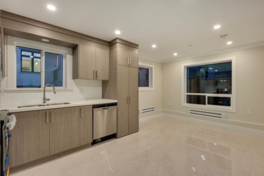 Cambie St. & W 20th Ave - Photo 2 of 9