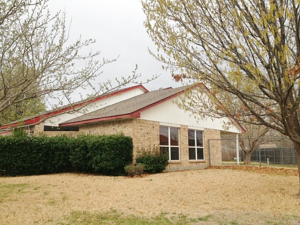 10116 Bugle Dr - Photo 3 of 25