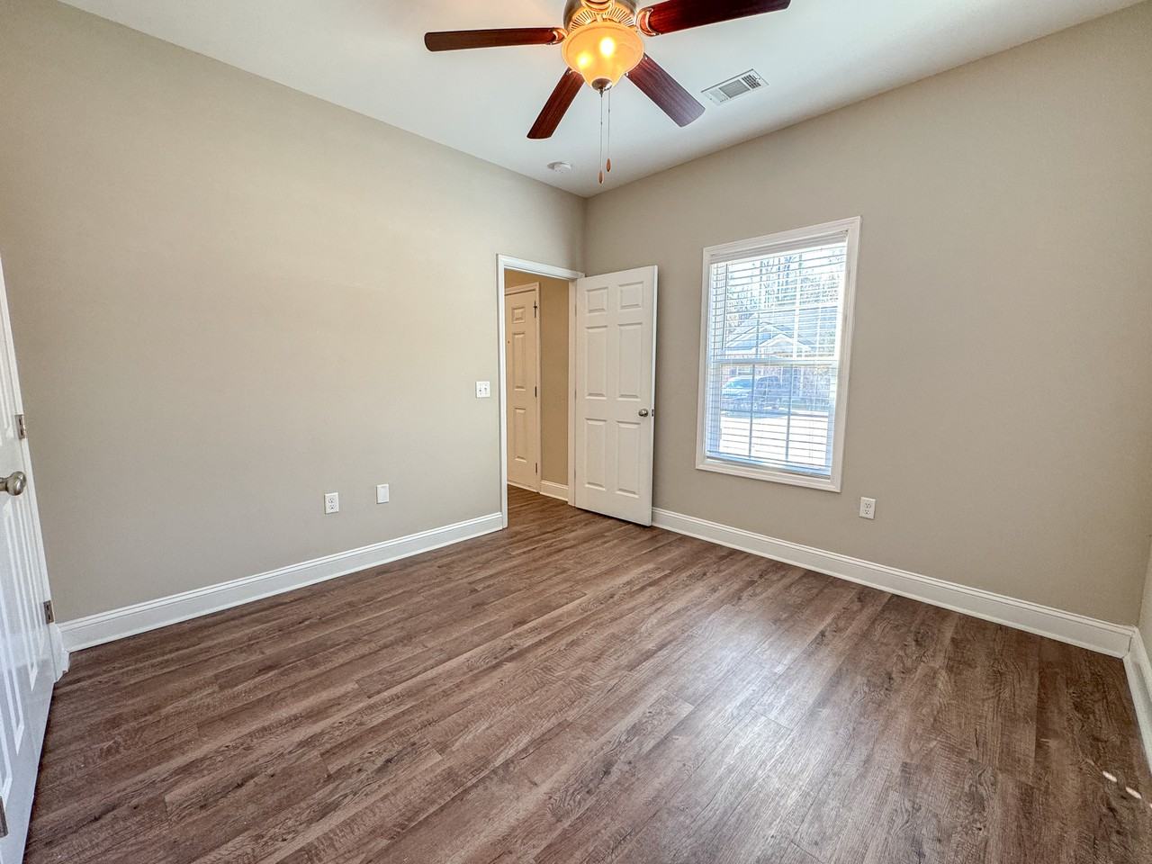 129 Waybill Cir #1 - Photo 3 of 19