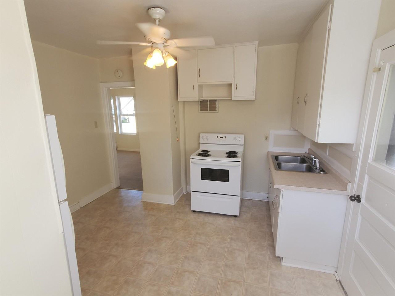 1727 N 8th St #2 - Photo 3 of 17