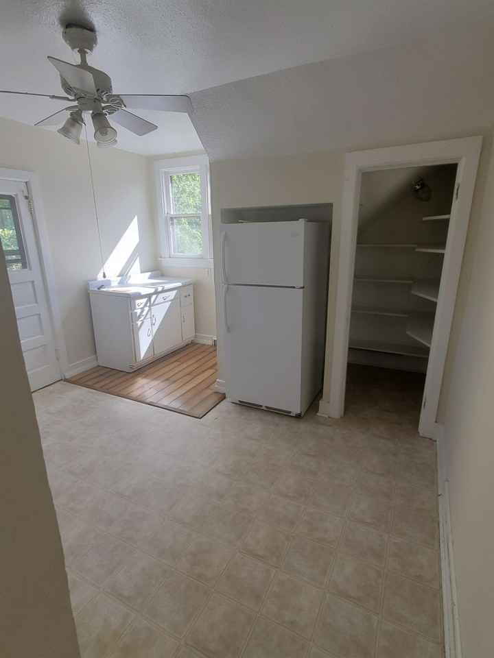 1727 N 8th St #2 - Photo 4 of 17