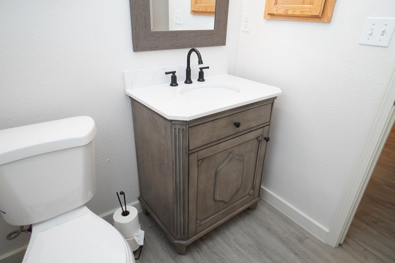 7527 W Lamplighter St - Photo 4 of 32